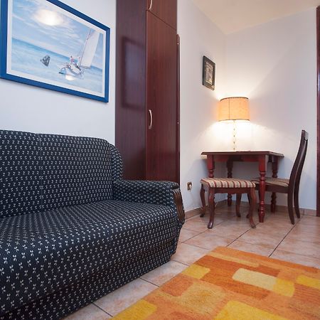 Hotel Vila Lux 부드바 외부 사진