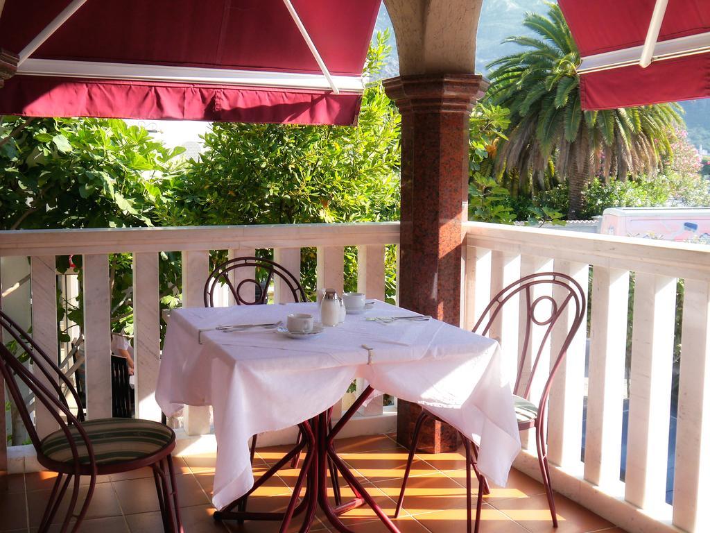 Hotel Vila Lux 부드바 외부 사진