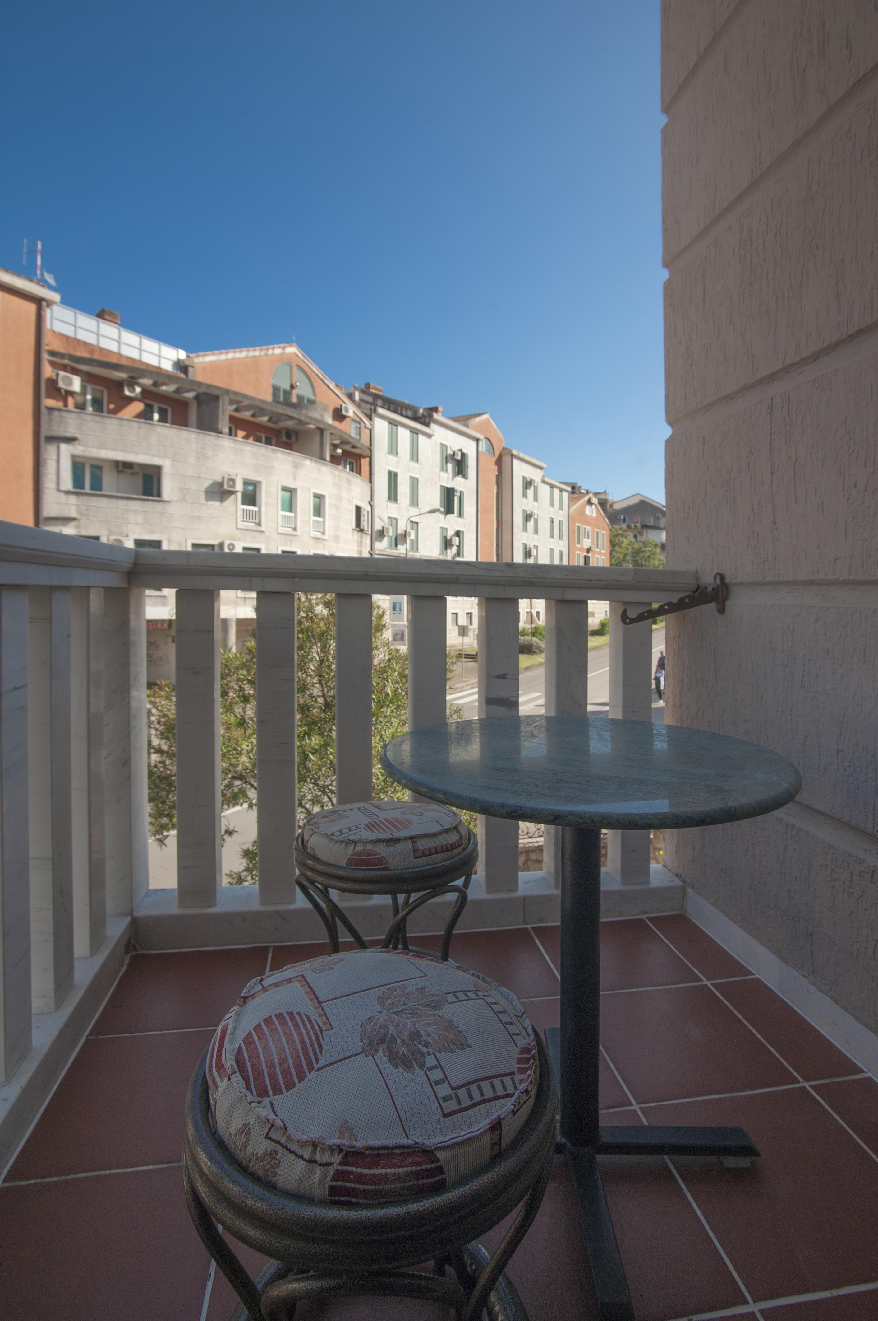 Hotel Vila Lux 부드바 외부 사진