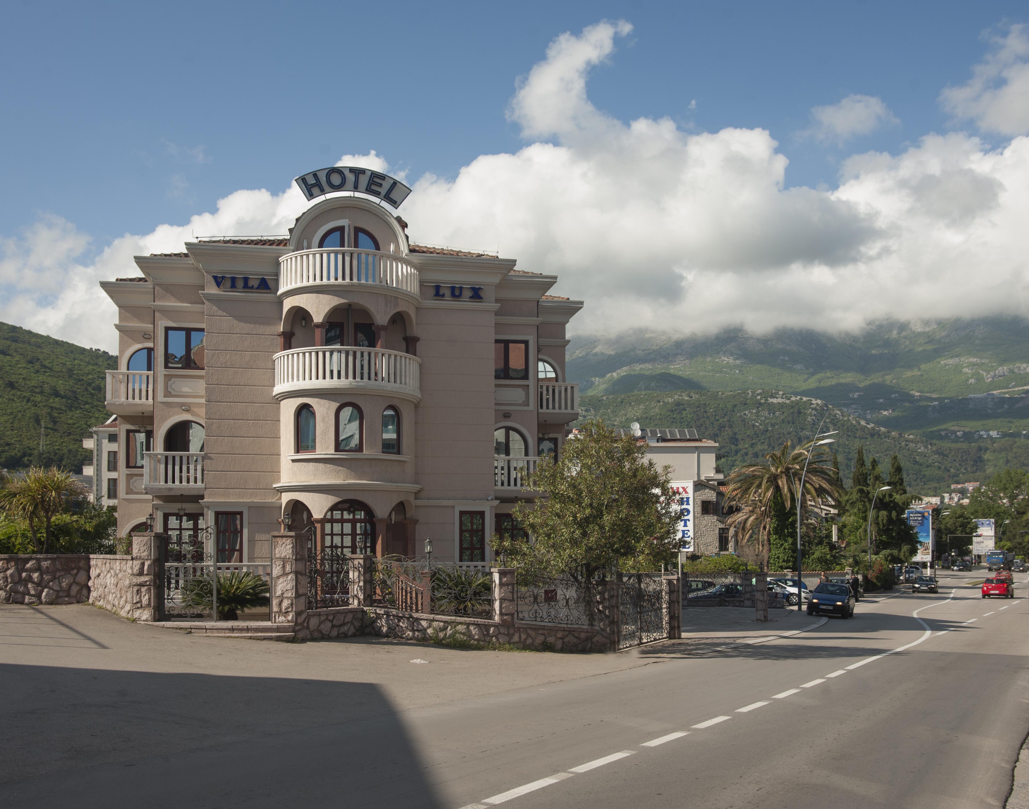 Hotel Vila Lux 부드바 외부 사진