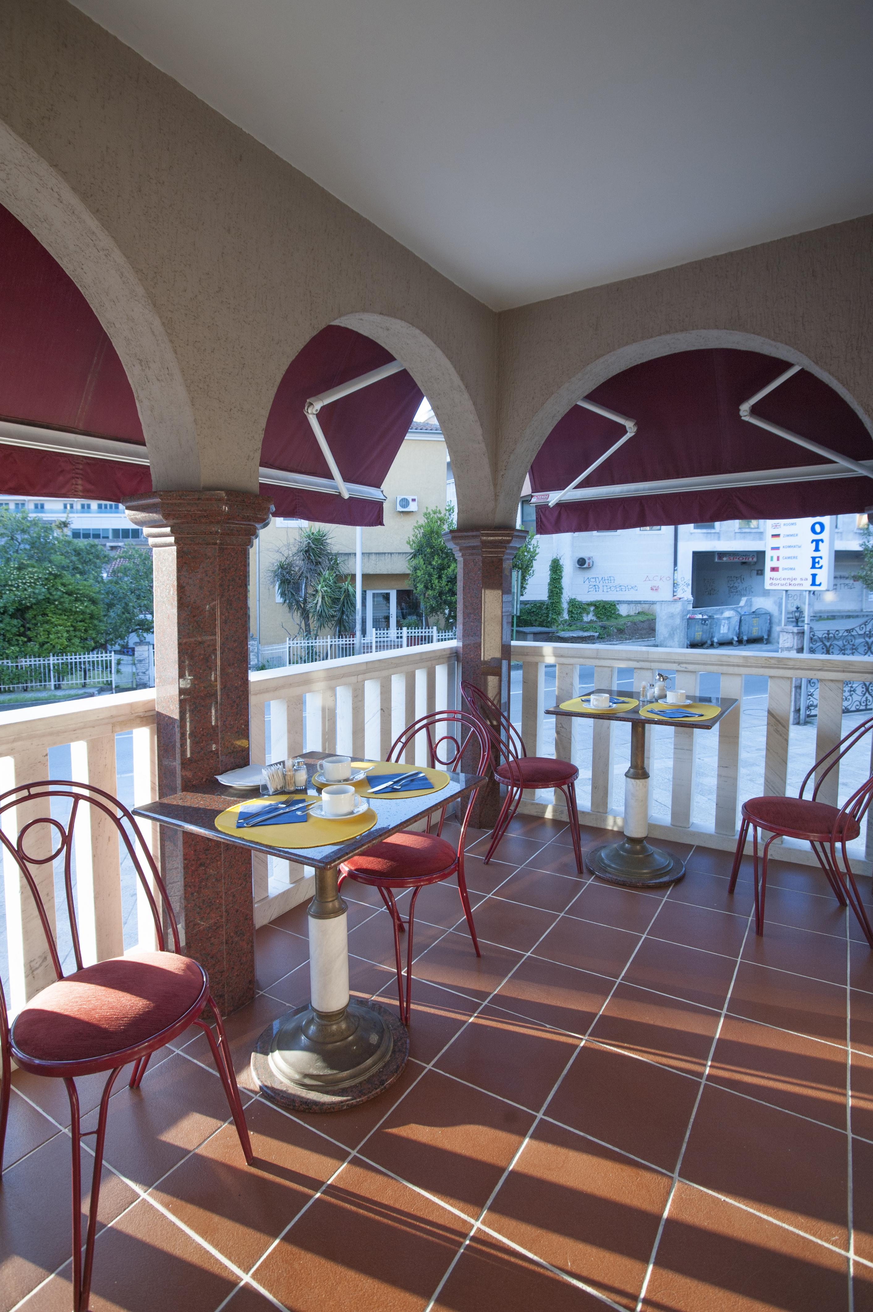 Hotel Vila Lux 부드바 외부 사진