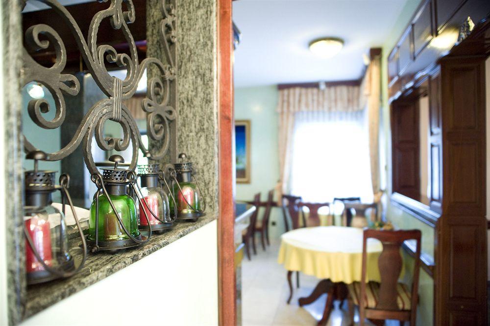 Hotel Vila Lux 부드바 외부 사진