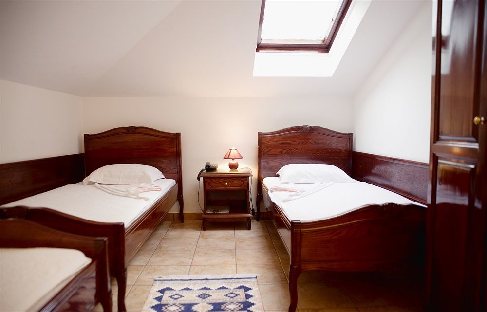 Hotel Vila Lux 부드바 외부 사진
